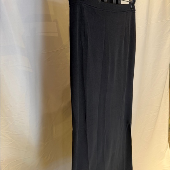 Peck & Peck Classic Black Maxi Skirt - Picture 2 of 4